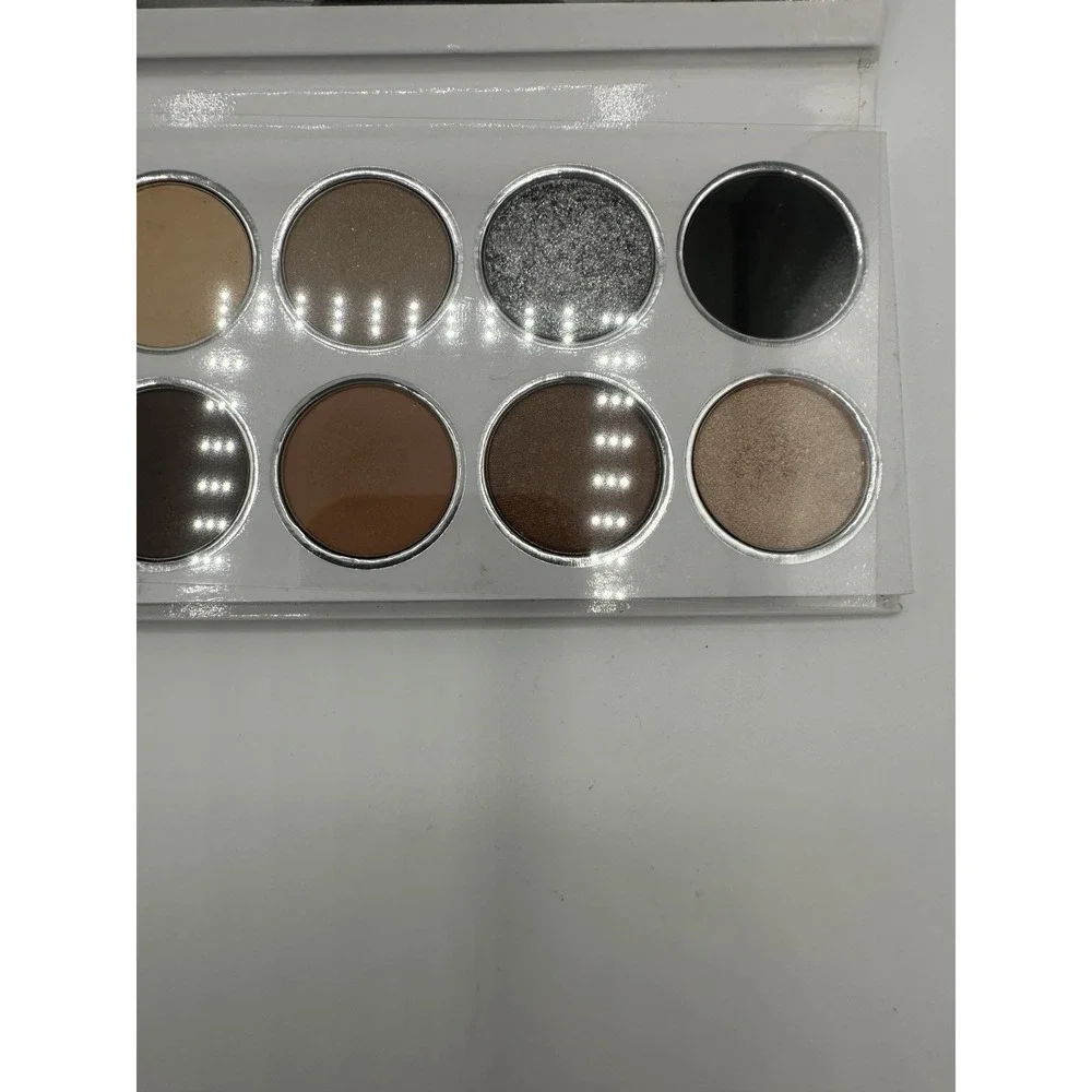 Kylie Jenner Kyshadow 12 Color‎ Eyeshadow Palette White Silver